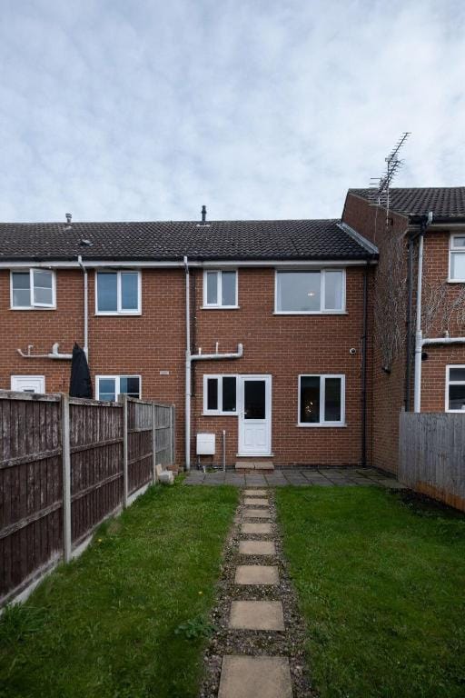 Arista House- 3 Bed with parking-sleeps up to 7! Vacation rental in England