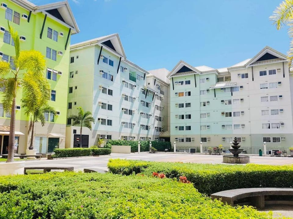Affordable Transient Stay in Sucat Muntinlupa Apartment in Muntinlupa