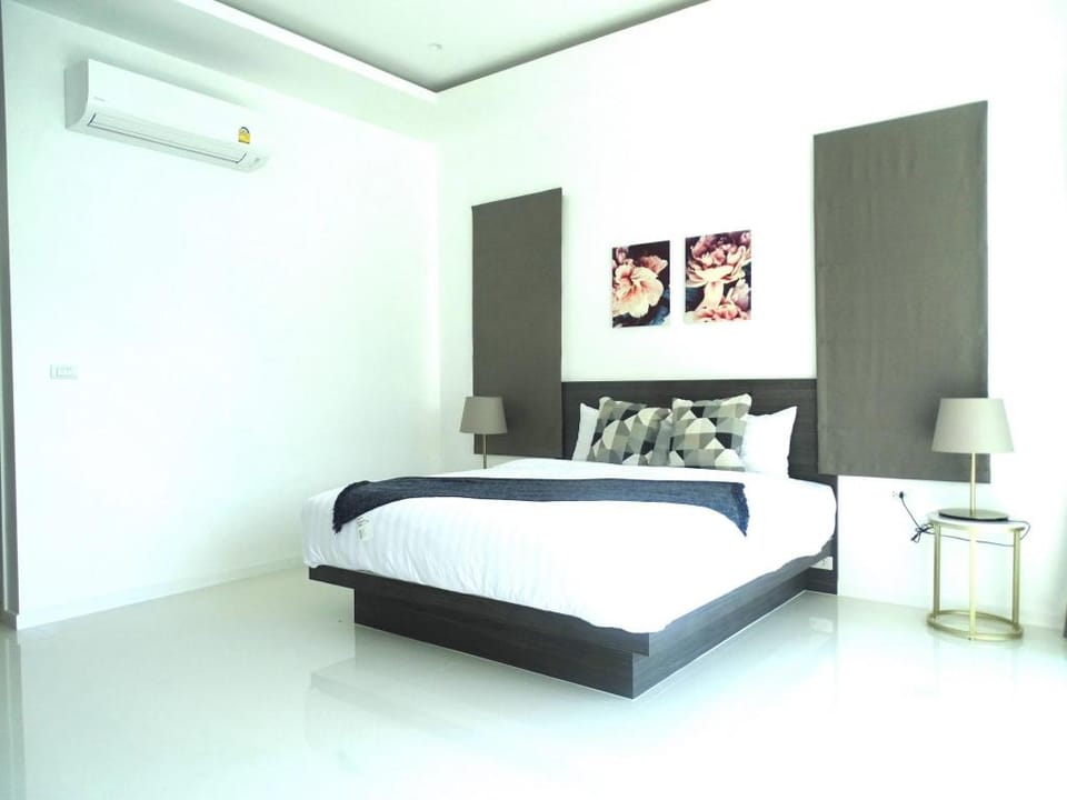 Blue moon Huahin   บลูมูล หัวหิน Villa in Hua Hin District