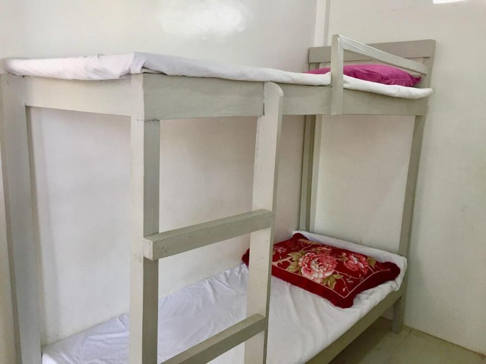 Floros Place Affordable Room 2 with Aircon  Vacation rental in Cagayan de Oro