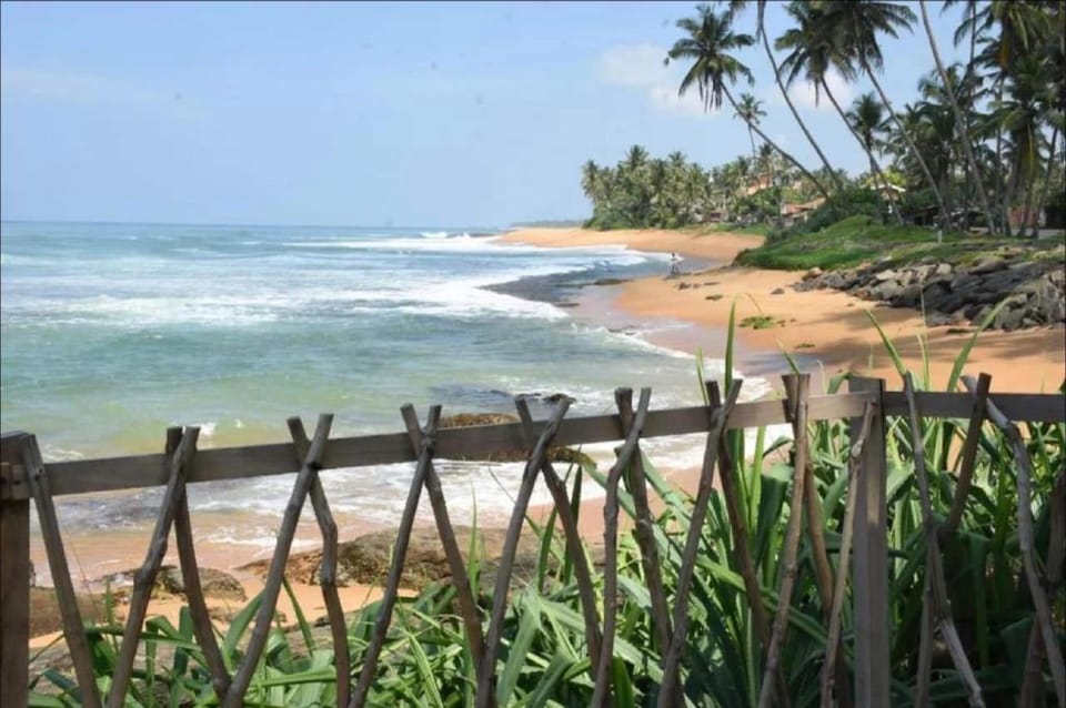 Ashen’s Beach House Villa in Southern Province