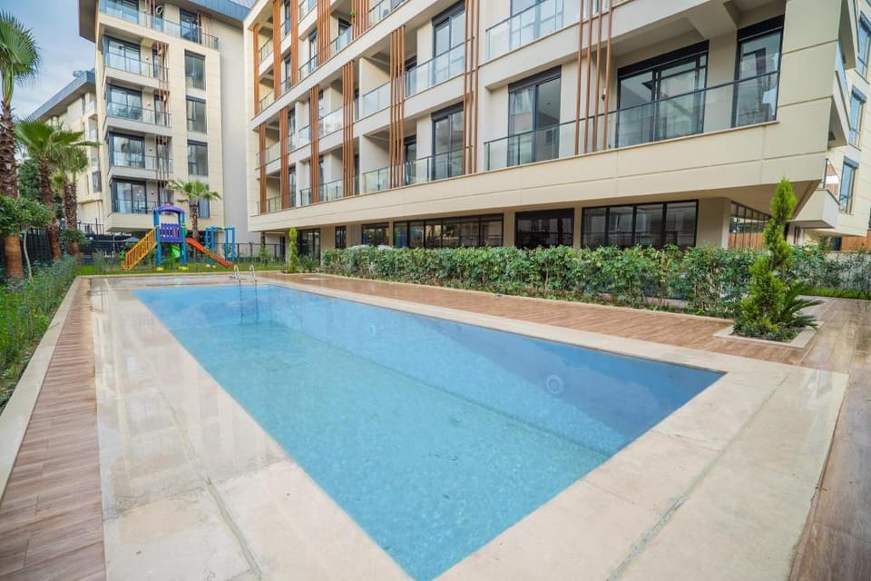 Square light residence , 1+1 Apartment in Alanya