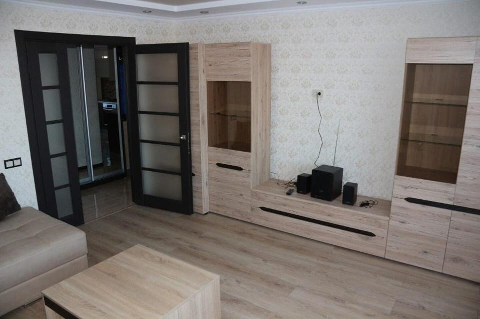 For rent 3 rooms  in a 4-room apartment in Lviv Apartment in Lviv