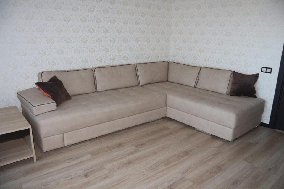 For rent 3 rooms  in a 4-room apartment in Lviv Apartment in Lviv