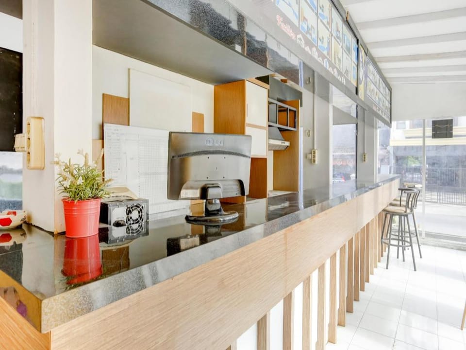 OYO 3884 Dixie Syariah Guest House Hotel in Indonesia