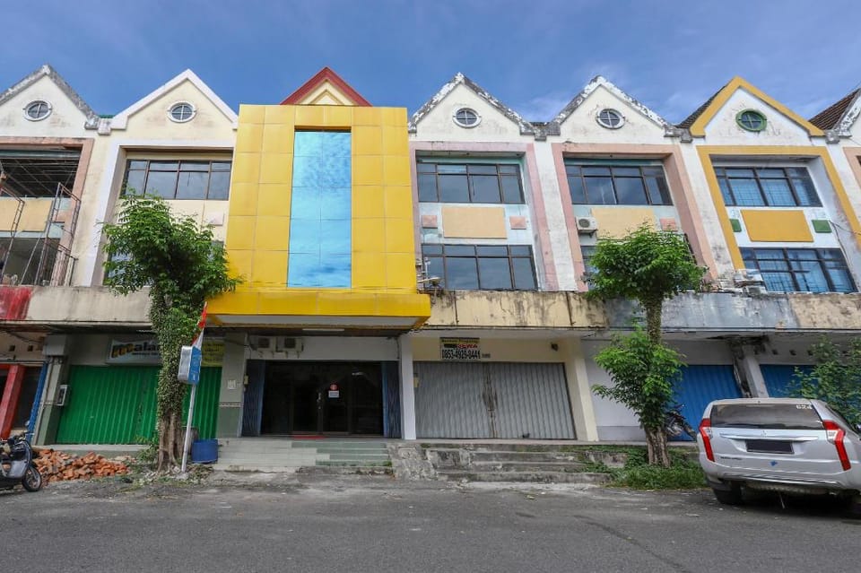 OYO 3742 Good Sleep Balikpapan Hotel in Indonesia