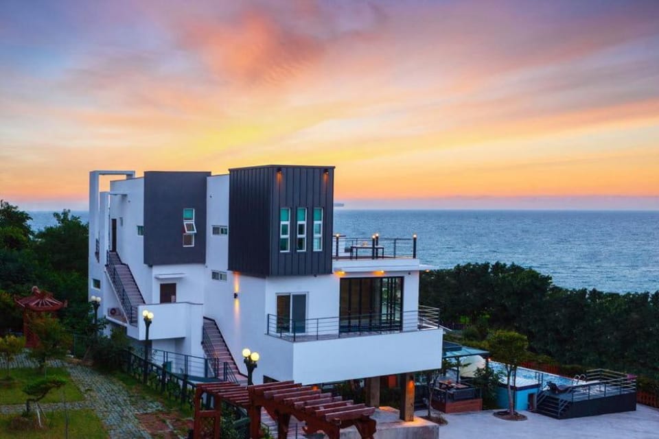 Poolvilla 1night 2day Bed and Breakfast in South Korea
