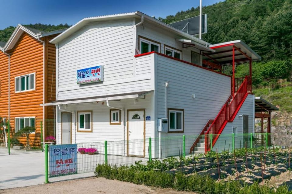 Haneulyeon Pension Bed and Breakfast in Gyeonggi-do