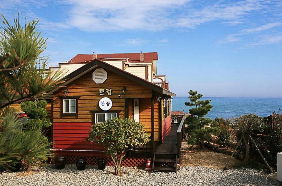 kkumebon pension Bed and Breakfast in South Korea