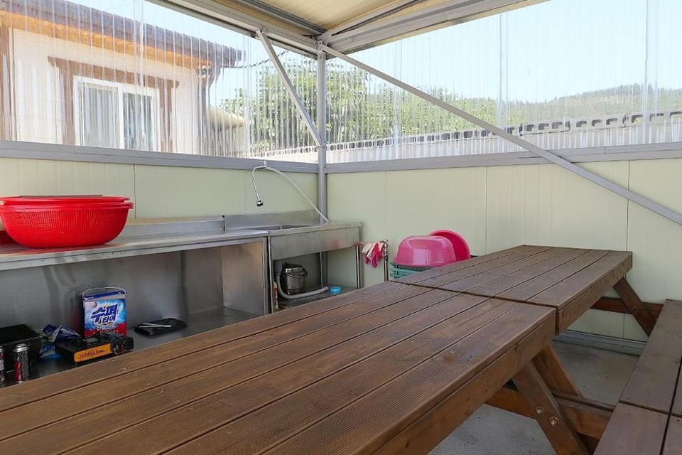 Pohang Wolpo Seagulls Pension Apartment in South Korea