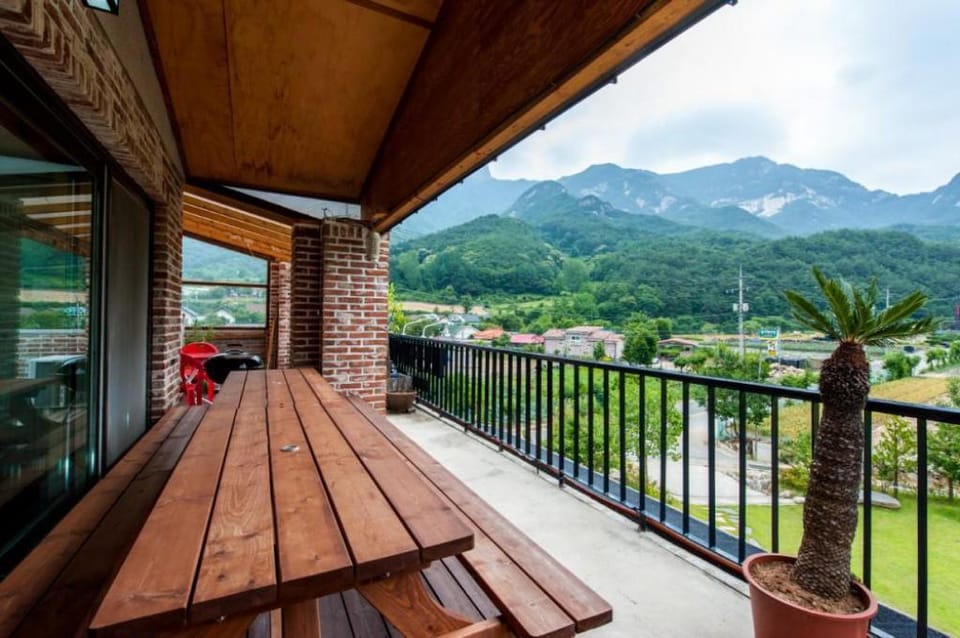 Jecheon Moonlight Scenery Apartment in South Korea