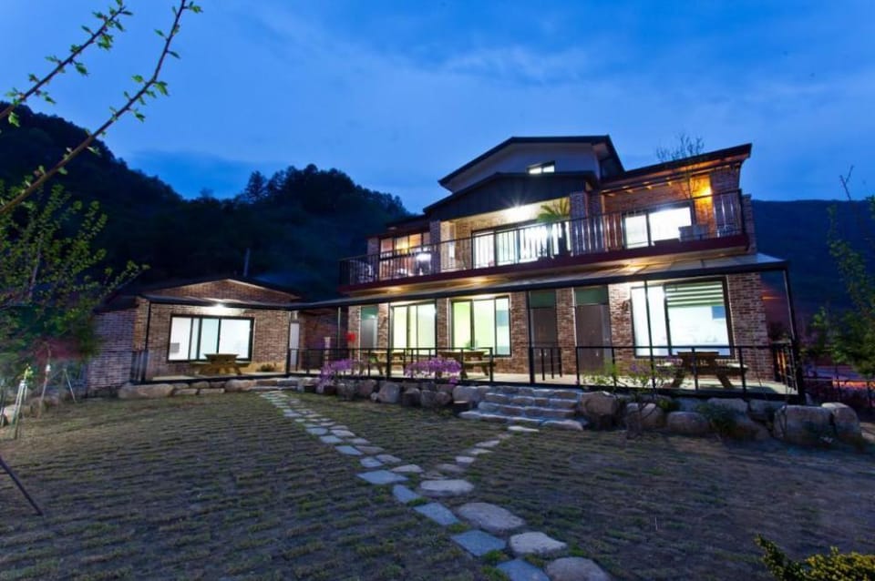 Jecheon Moonlight Scenery Apartment in South Korea