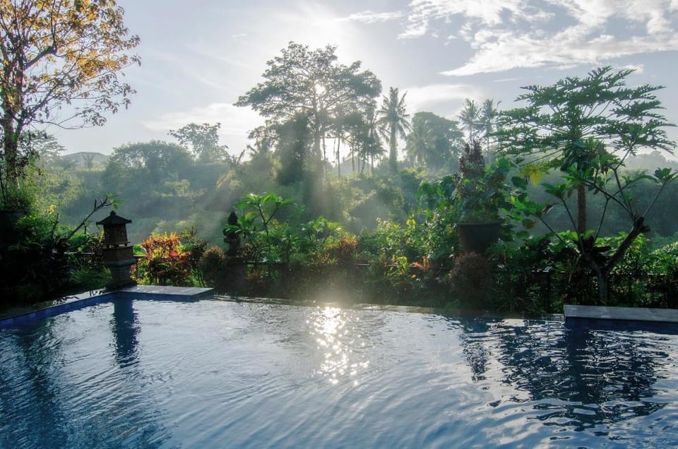 Big Tree House (3BR) Villa in Sukawati