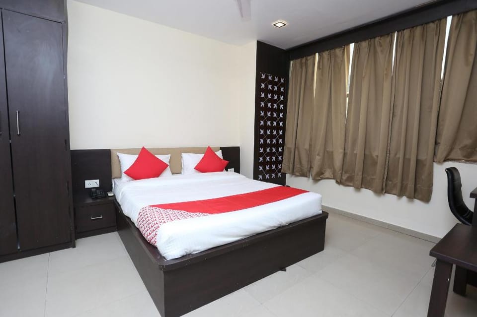 Collection O R K International Near Gautam Buddha Park Hotel in Lucknow