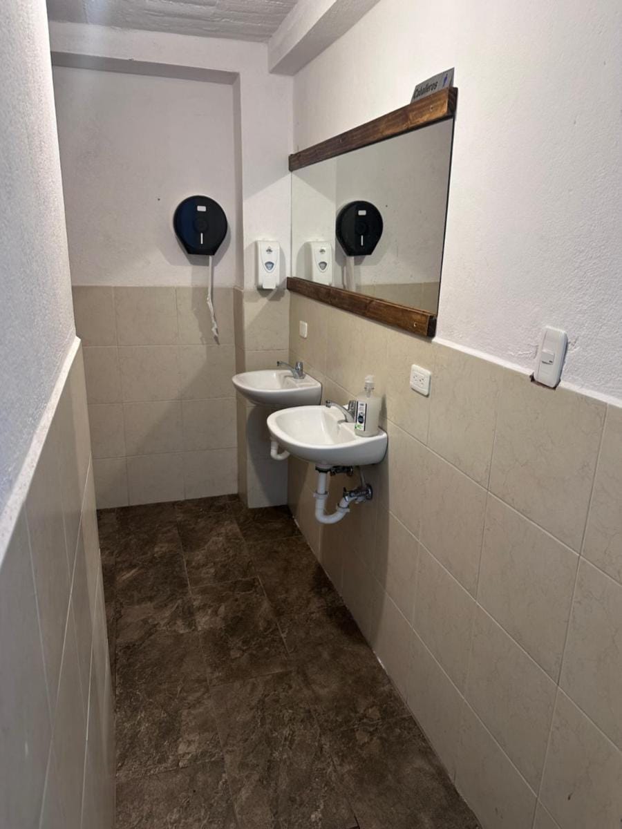 W i M, Hostel & Camping Chalet in Pichincha