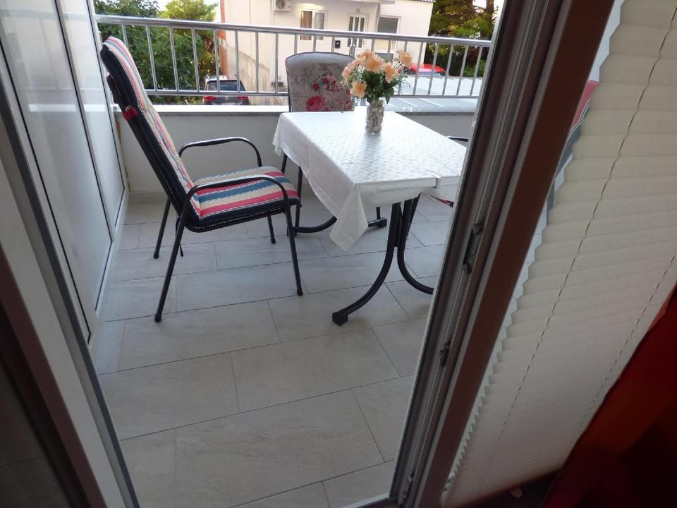 Studio with Sea view for 23 people by the Water Apartment in Baška Voda