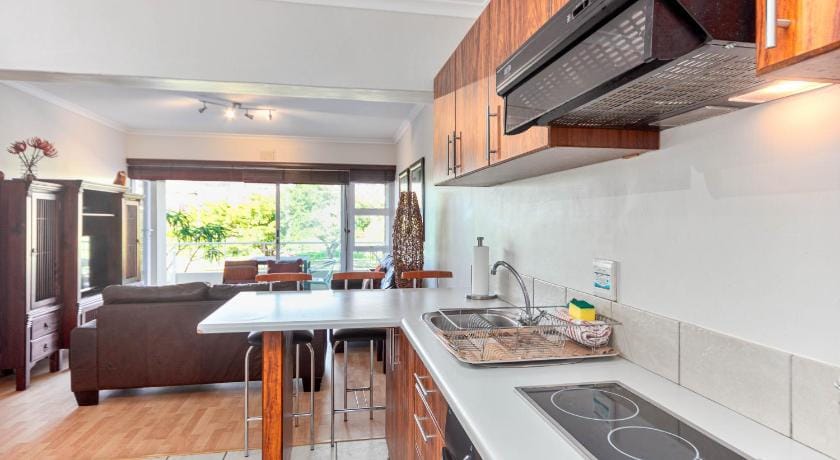 Mouille Point 2 Bedroom Apartment in Cape Town