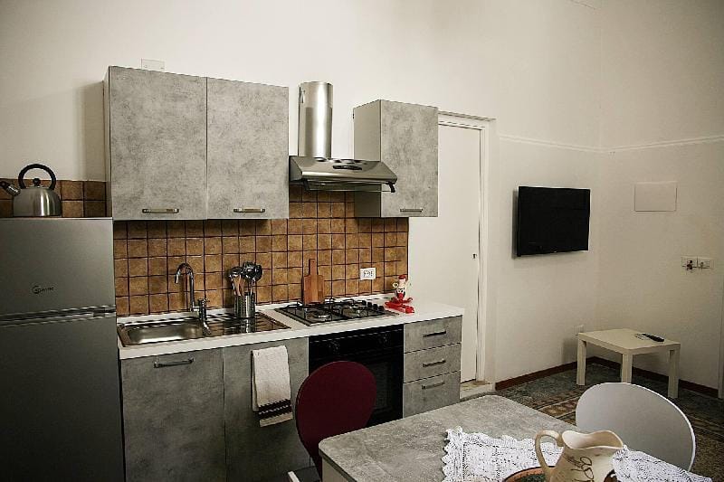 Palazzo Nicastro Guest House Red Apartment in Avola