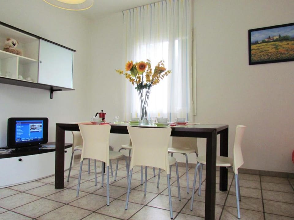 Villa with 3 Bedrooms - Private Garden and Parking - Airco - Beach Place Villa in Friuli-Venezia Giulia