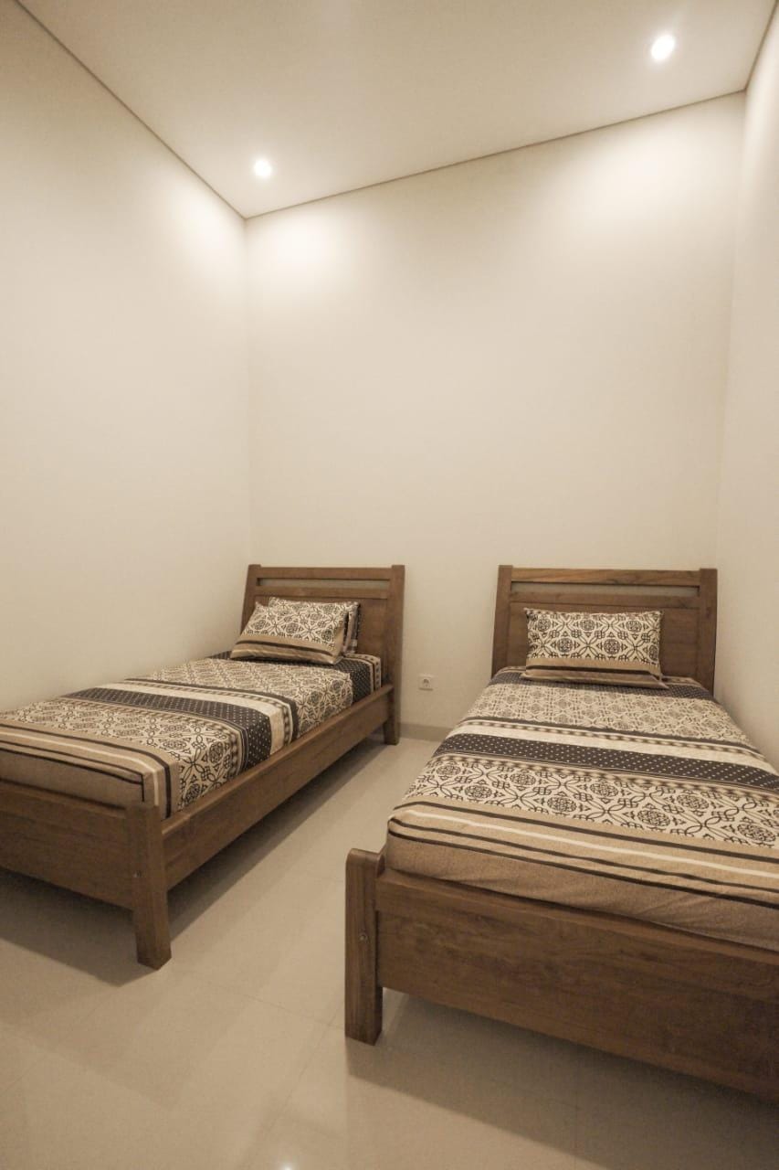 Guest House Insani Sharia Pancoran 77B (2rd Floor) Vacation rental in South Jakarta City