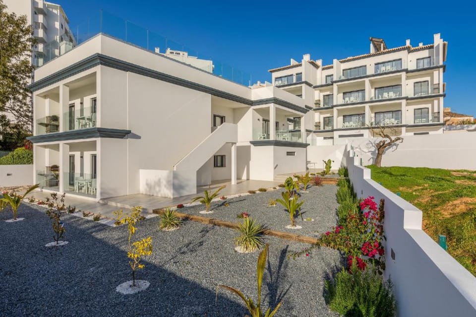 Correeira Luxury Residence T2 Frb Apartment in Albufeira