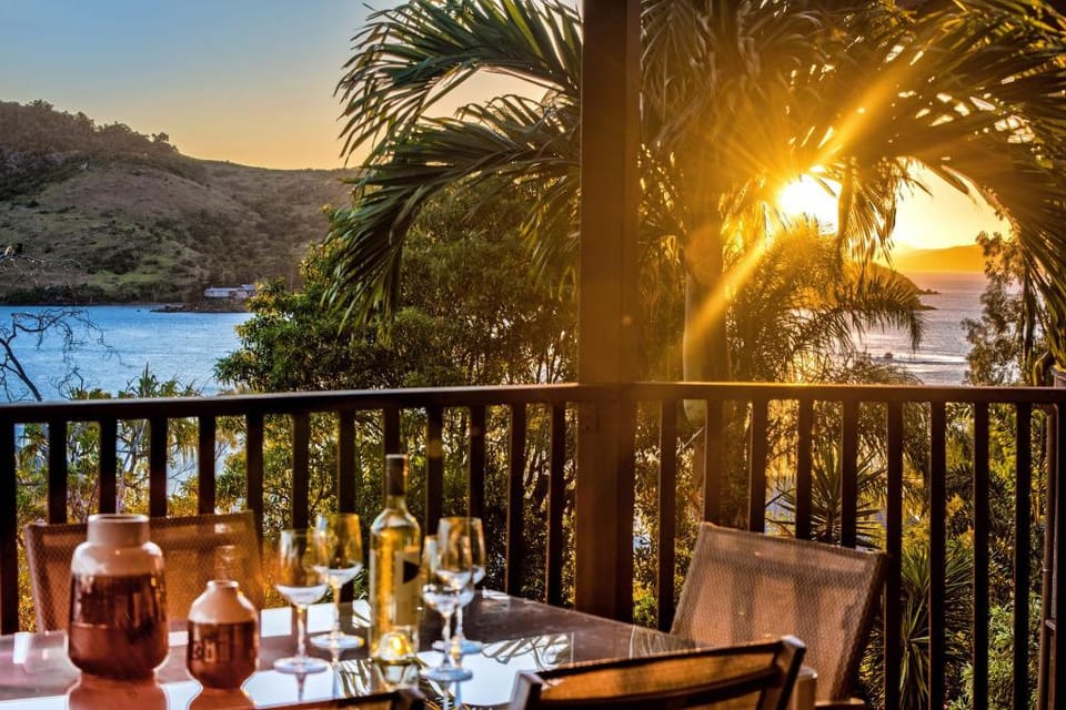 Casuarina 18 Ocean View House With BBQ Golf Buggy Near New Pool Country House in Whitsundays