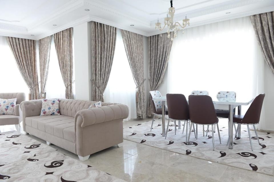 LUXURY WHİTE VİLLA 1 Villa in Alanya