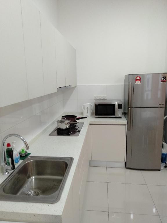 Summer Studio #6 - Netflix , Free 1 Parking Bay Apartment in Federal Territory of Kuala Lumpur
