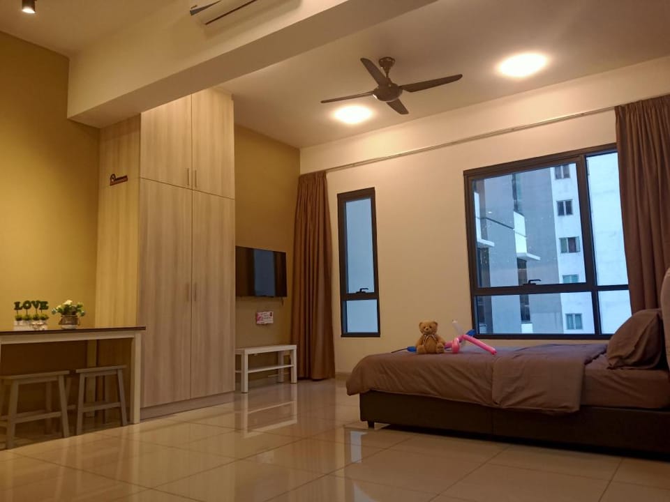 Summer Studio #6 - Netflix , Free 1 Parking Bay Apartment in Federal Territory of Kuala Lumpur