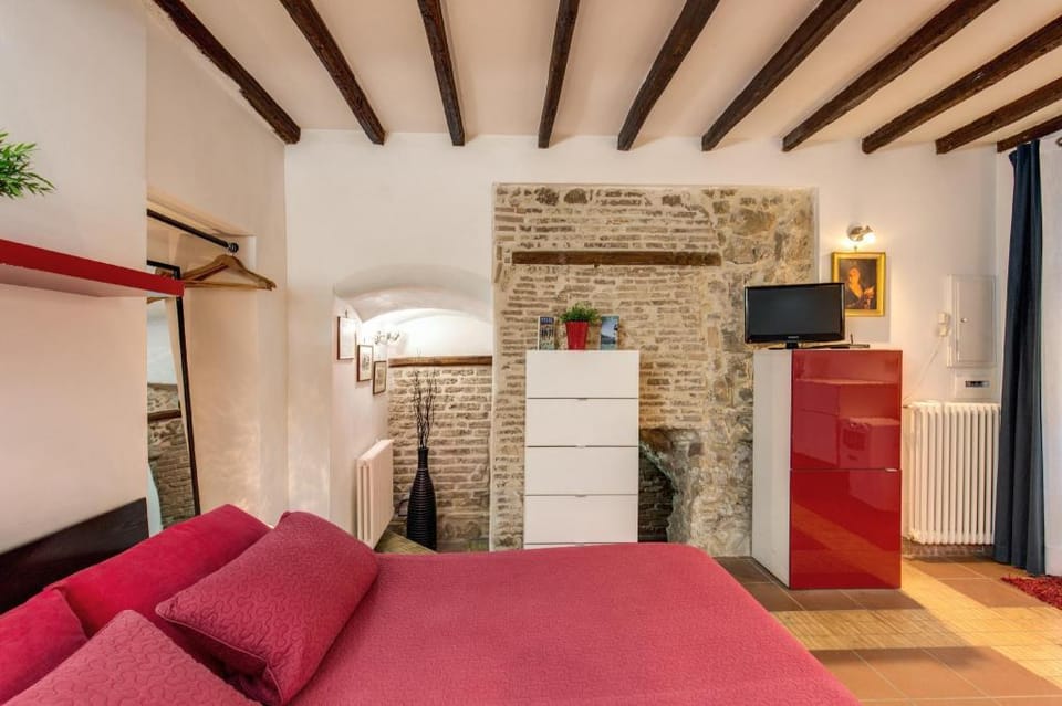 Nice studio in Trastevere Apartment in Rome
