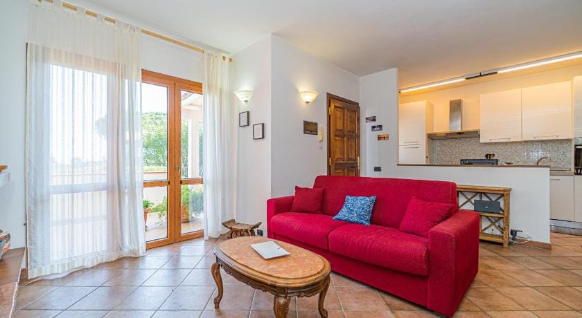 Master apartment in villa 68 places with large private garden Apartment in Capoliveri
