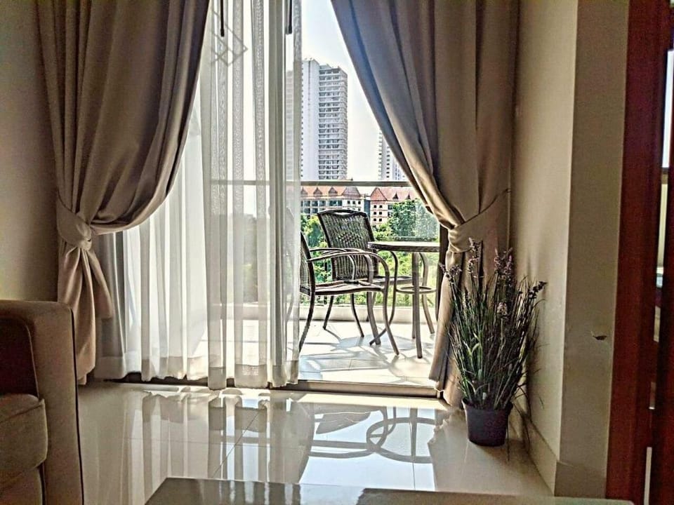 Club Royal 1 bedroom. Private beach Apartment in Pattaya City