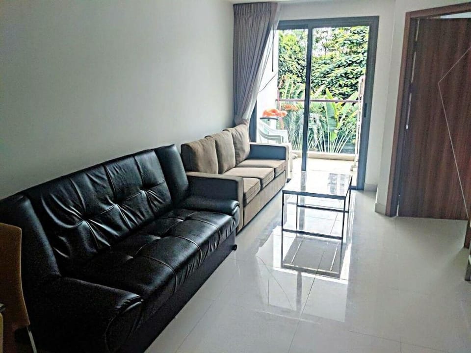 Club Royal 1 bedroom. Private beach Apartment in Pattaya City