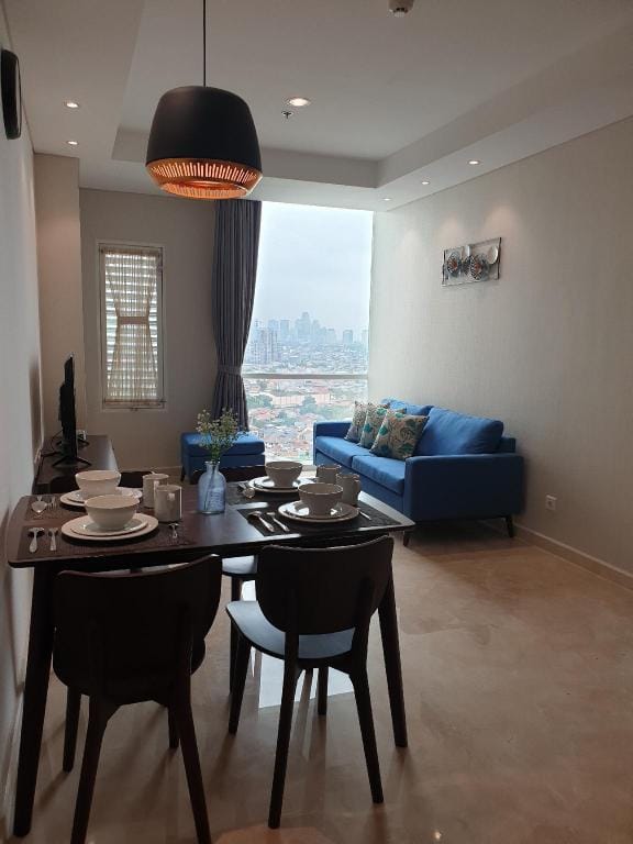 Cozy and Clean AkR Galerry west Residence Apartment in Jakarta