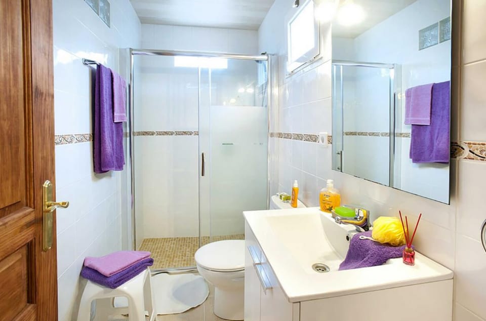 Luna experience house with private swimmingpool Villa in Raiguer