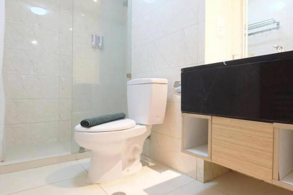 Cozy & Elegant The Mansion Jasmine Tower Capilano Apartment in Jakarta