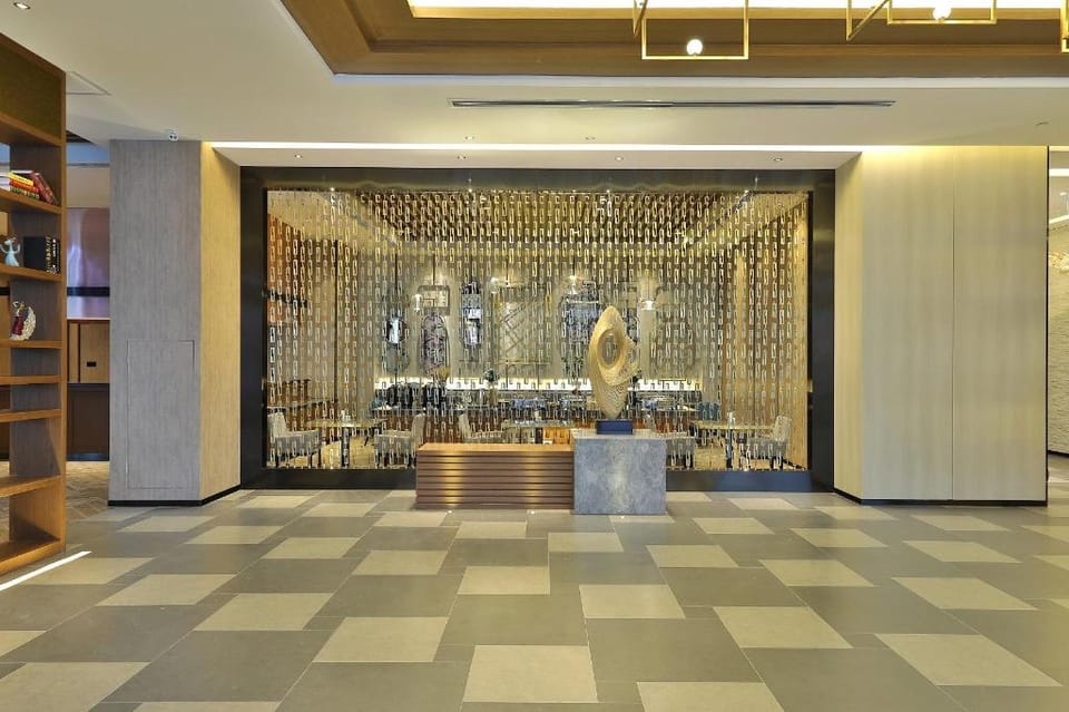 Orange Hotel Shangri-La Ancient City Hotel in China