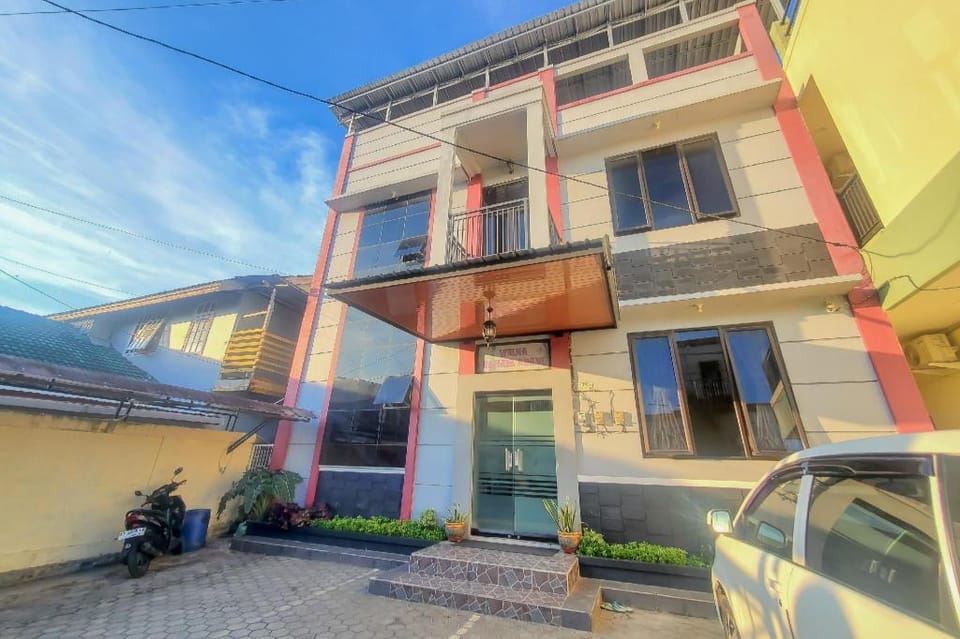 RedDoorz near Wisma Cahaya Abadi Sepinggan Airport Balikpapan Hotel in Indonesia