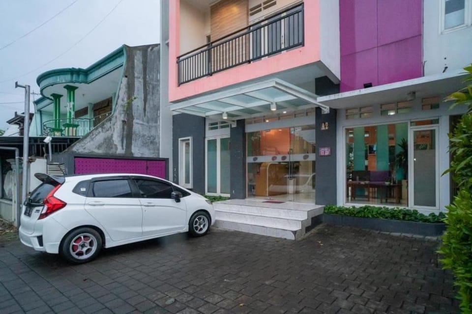 Sans Hotel FiFFa Pisang Kipas Malang Hotel in East Java