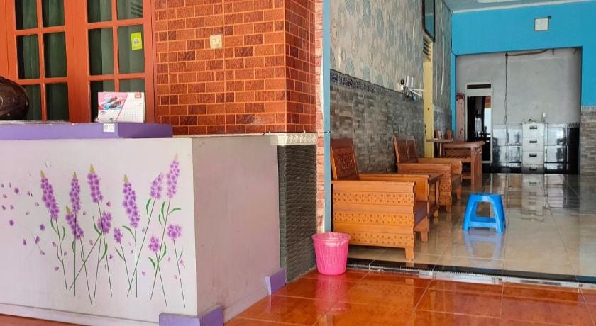 Hotel Keluarga Mekar Jaya Syariah Near UNS Solo Hotel in Indonesia