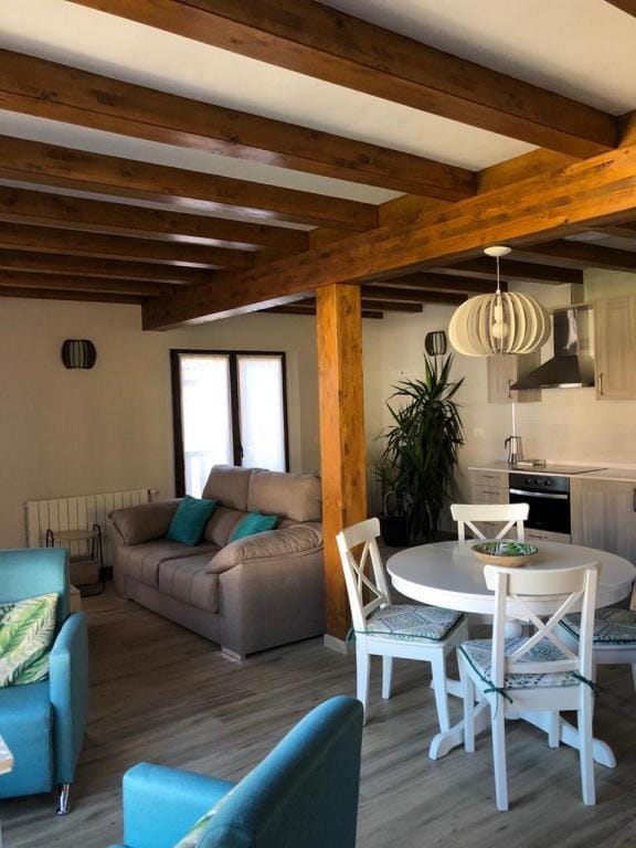 Apartamentos la Ventana de Mogrovejo Apartment in Cantabria
