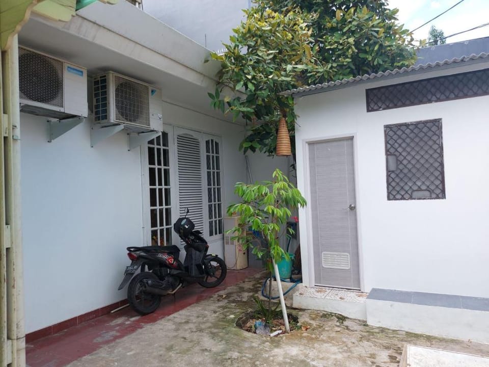 Eiffel Residence Tarakan - Female Only Apartment in Jakarta