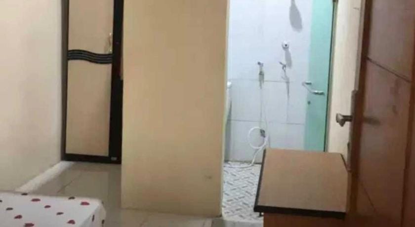 Vanila Kost Jatiwarna - Women Only Hotel in Jakarta