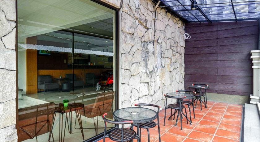 Sans Hotel Ekkon Yogyakarta by RedDoorz Hotel in Yogyakarta