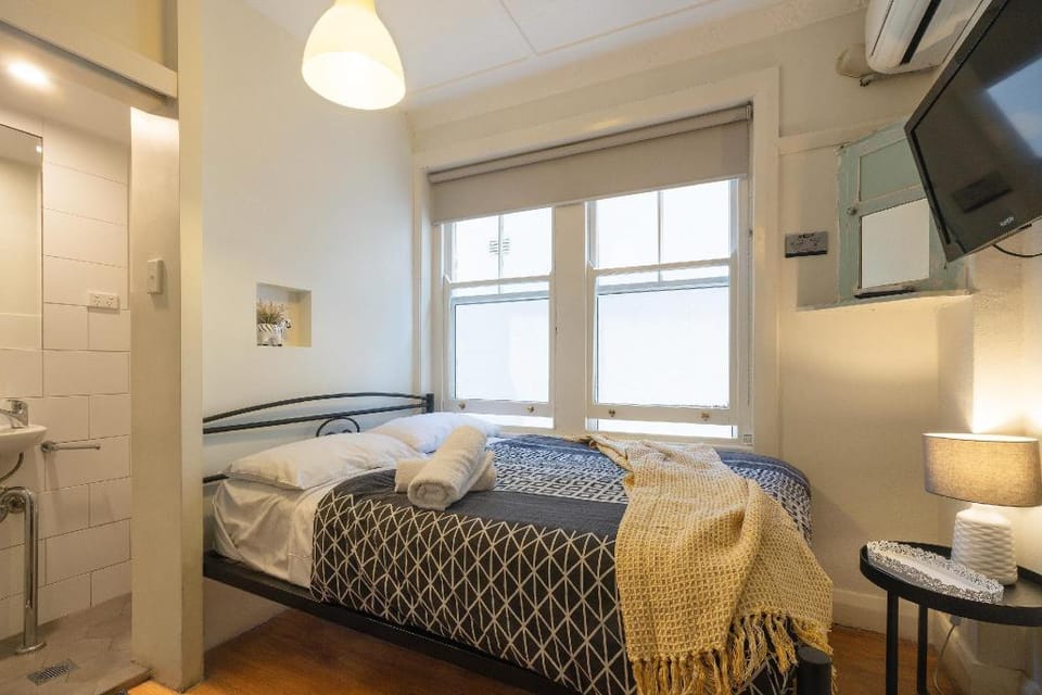 Cozy room with air-conditioning  Apartment in Sydney