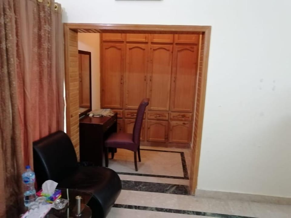 Partridge Inn Guest House Hotel in Islamabad