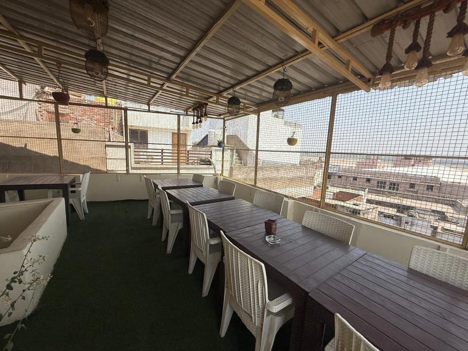 Yogi Soul Guest House Hotel in Varanasi