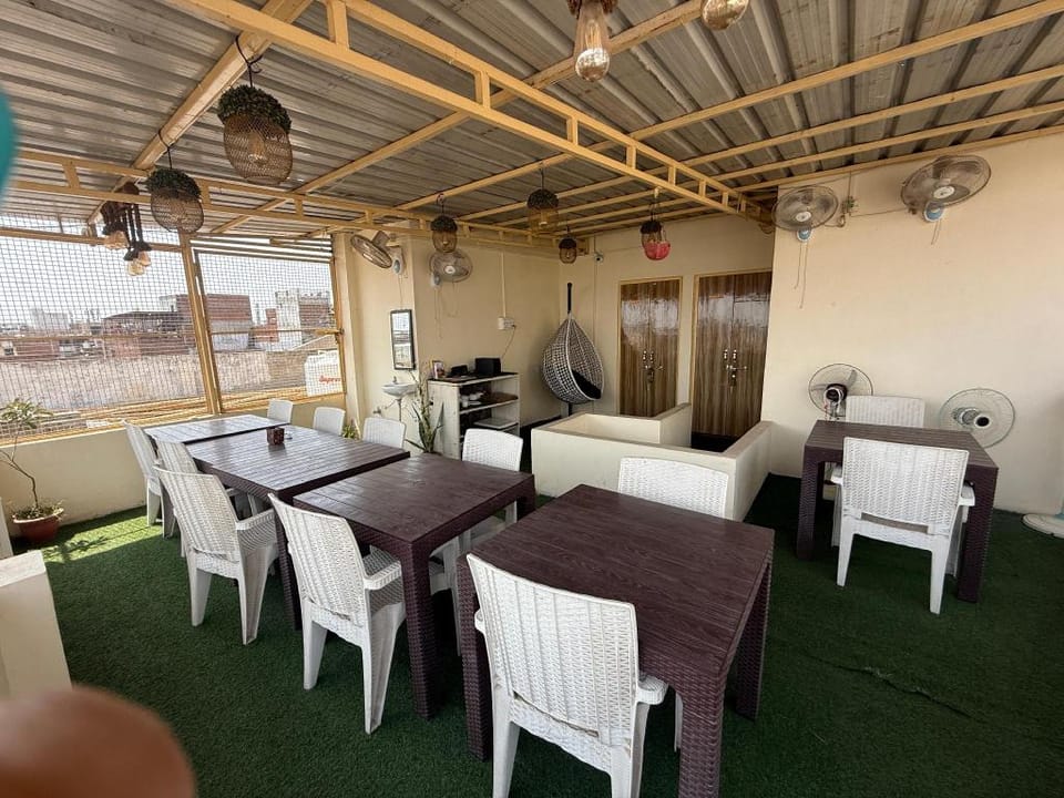 Yogi Soul Guest House Hotel in Varanasi