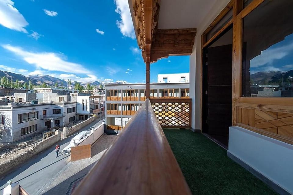 Hotel The Presidency Ladakh Hotel in India