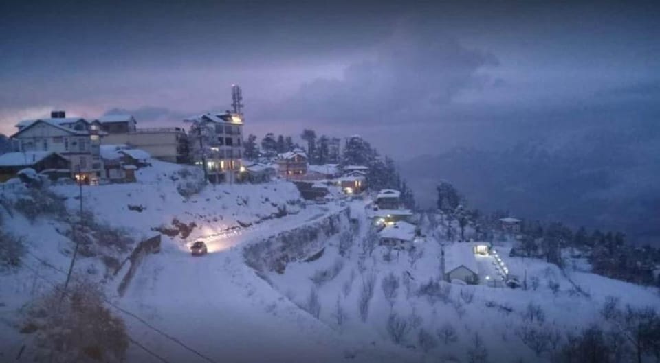Zephyr House CASA Stay Hotel in Himachal Pradesh